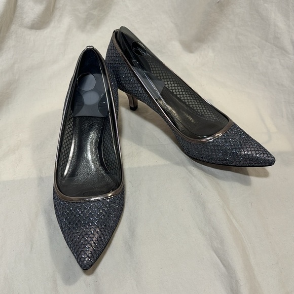 Adrianna Papell Women's Lois Gunmetal Honeycomb Silver Dress PumpNew in Box - Picture 10 of 10